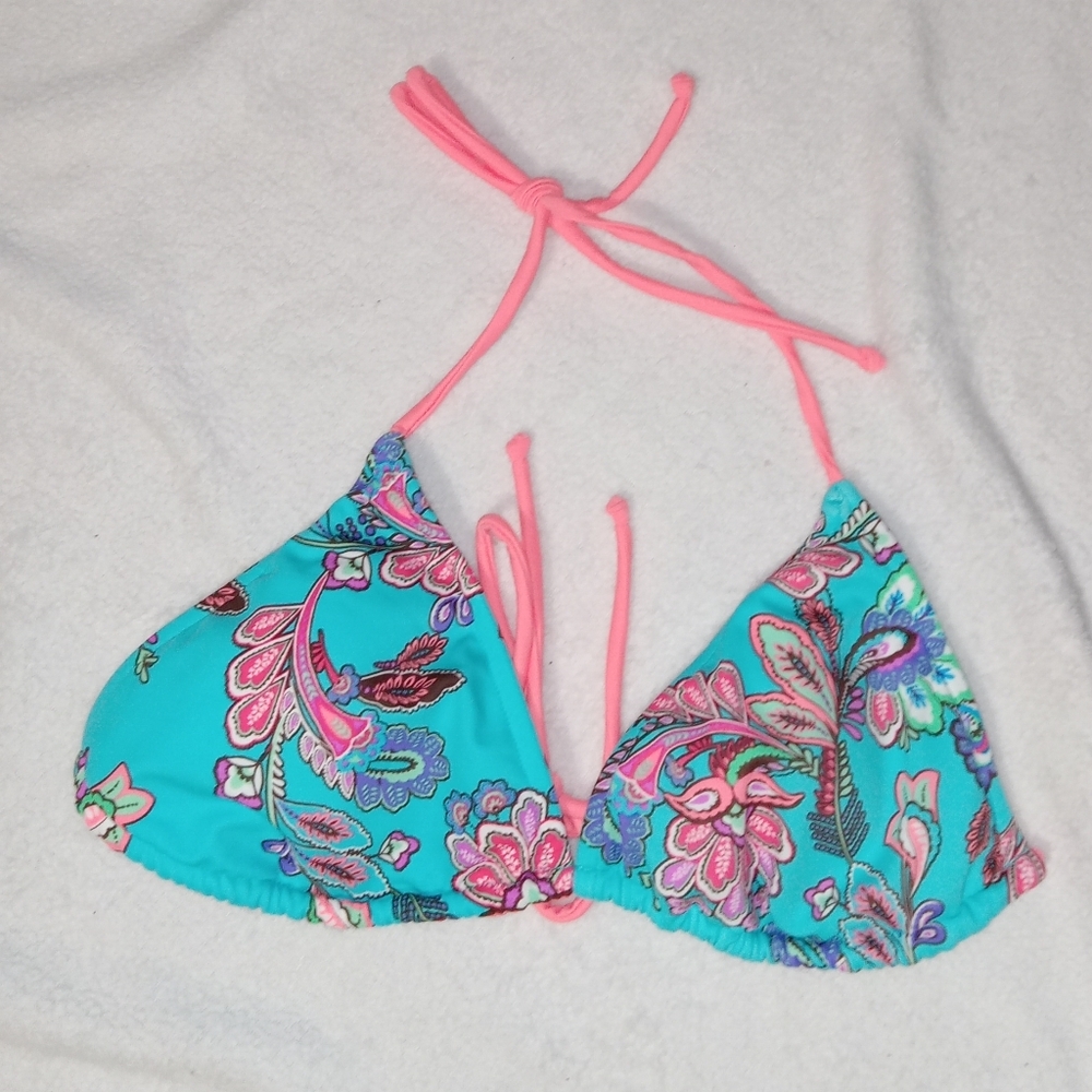 5 for $10 Venus Paisley Floral Tie Behind Bikini Top size 32D/34C/36B